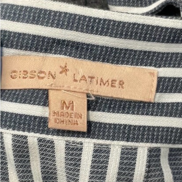 Gibson Latimer Blouse - Picture 3 of 3